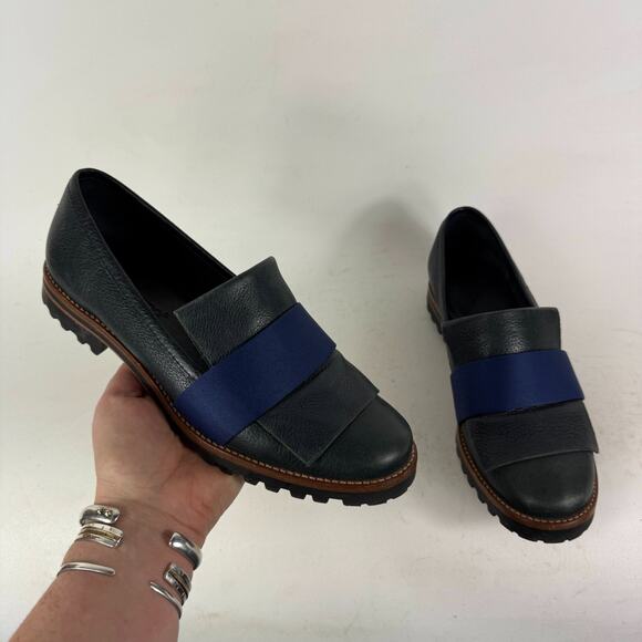Bernardo ORA Loafer Flat Women's 8 Navy Leather Satin Slip-On Comfort Shoes - Picture 1 of 10